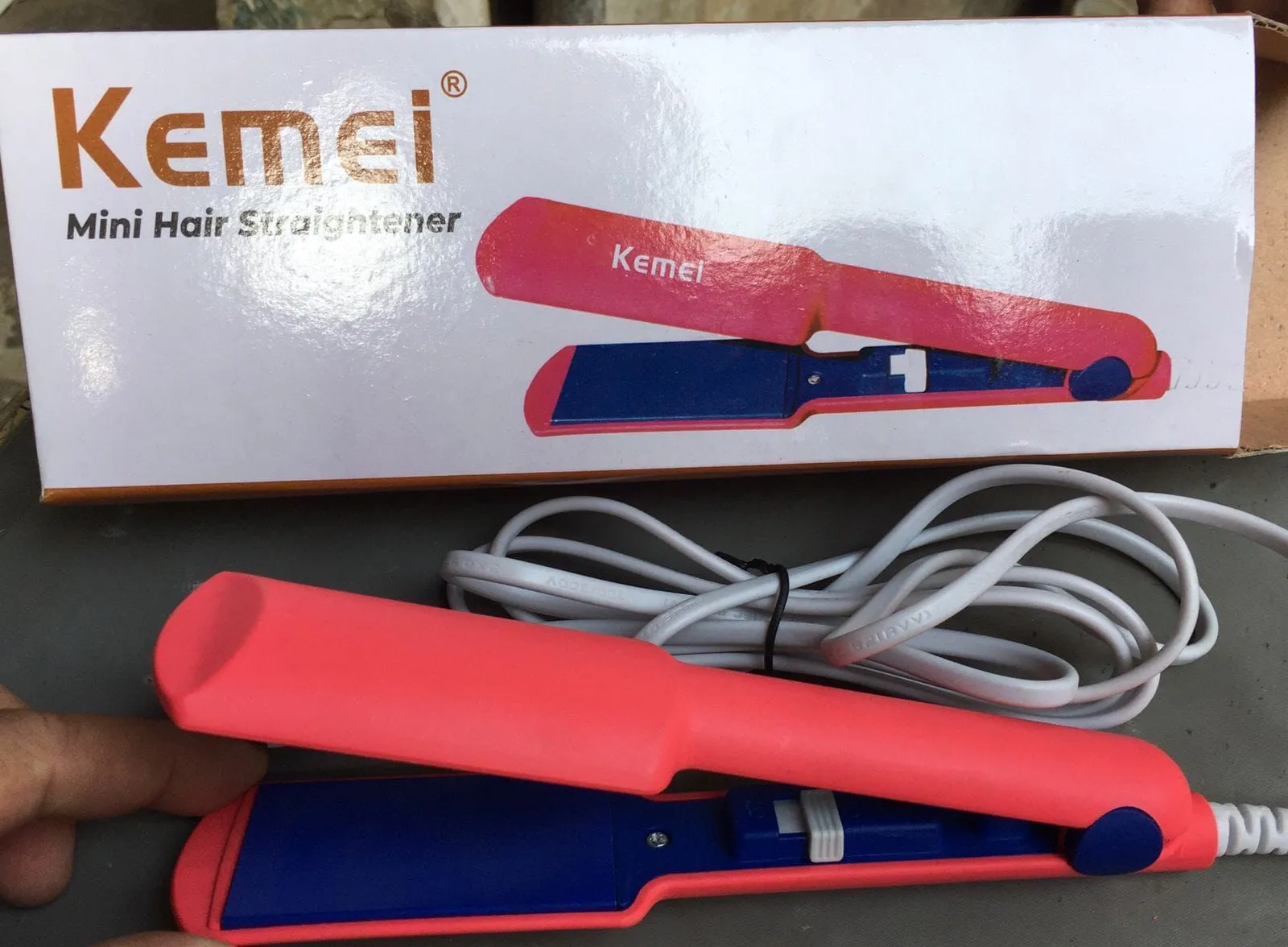 Kemei Mini Hair Straightener